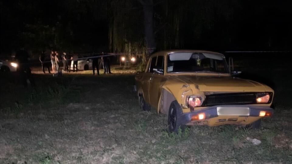 Водія "Москвича" затримали і доправили в Покровське відділення поліції