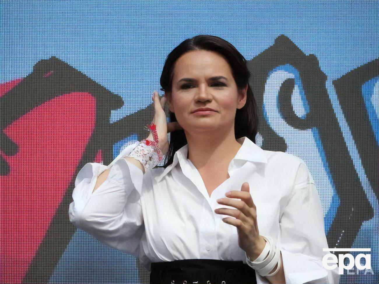 Тихановская считает, что ее зарегистрировали в том числе потому, что она женщина, а "кто там за женщину вообще пойдет"