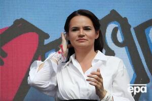 Тихановская считает, что ее зарегистрировали в том числе потому, что она женщина, а "кто там за женщину вообще пойдет"