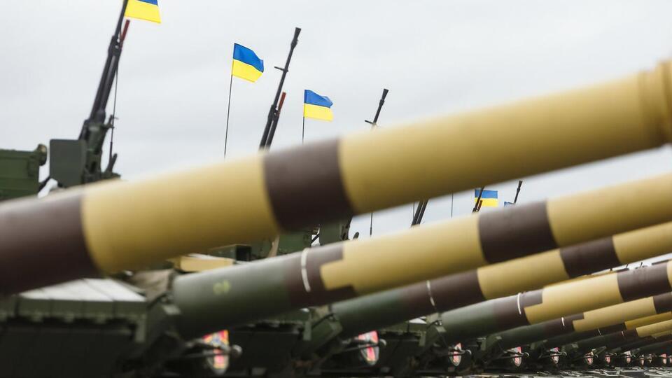 В состав концерна входит 10 конструкторских бюро, на предприятиях "Укроборонпрома" работает около 80 тыс. человек