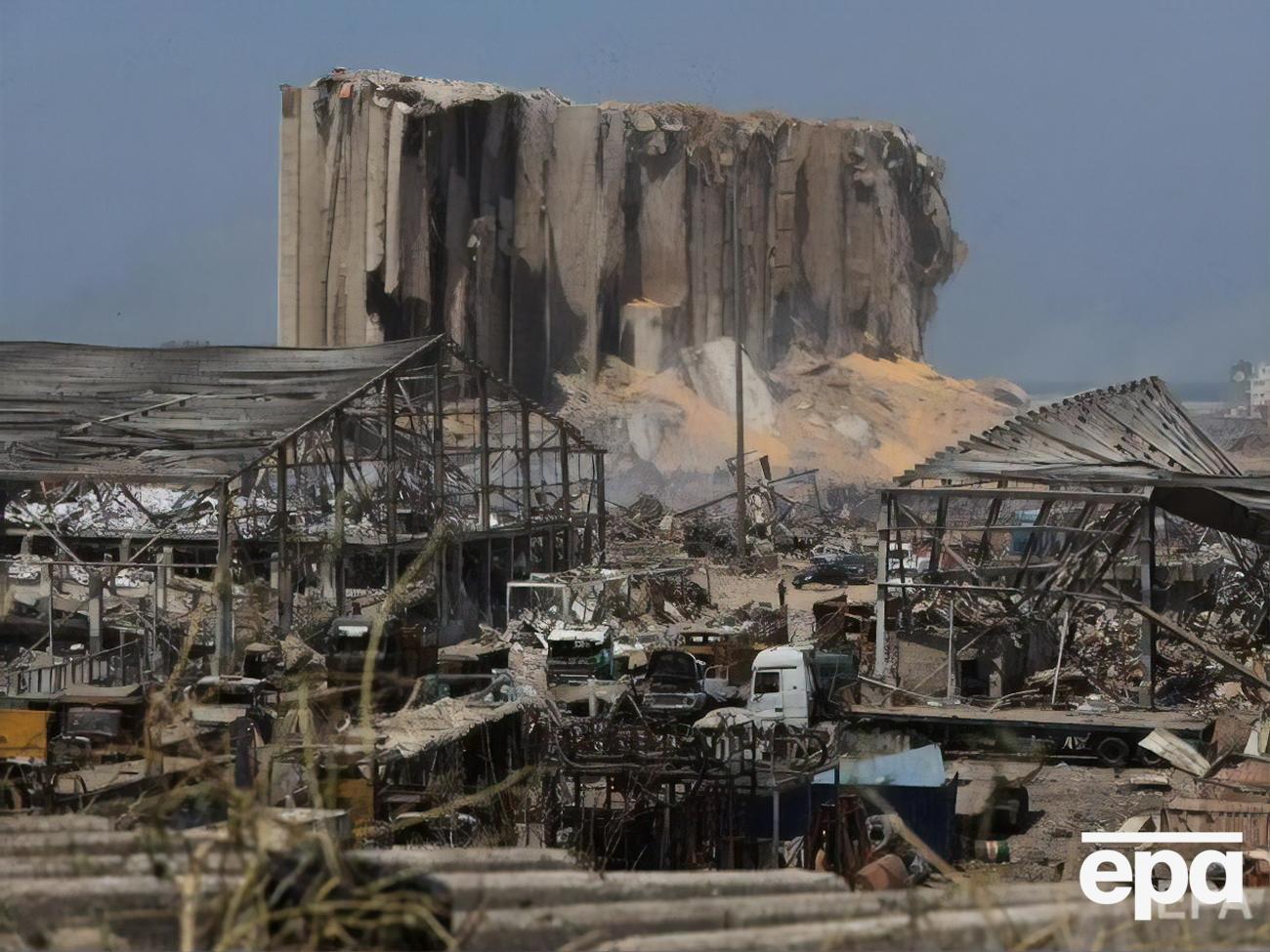 В результате взрывов в Ливане погибло больше 100 человек. По данным СМИ, тысячи пострадали