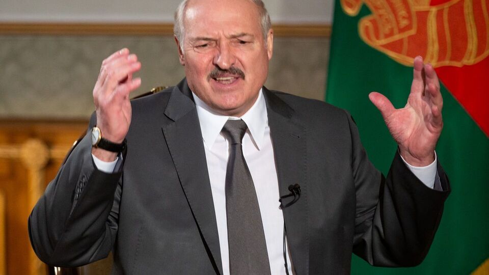Лукашенко: Кому оно нужно было, признаю я Южную Осетию или не признаю? Через сутки все бы забыли. А санкции мы бы получили еще больше