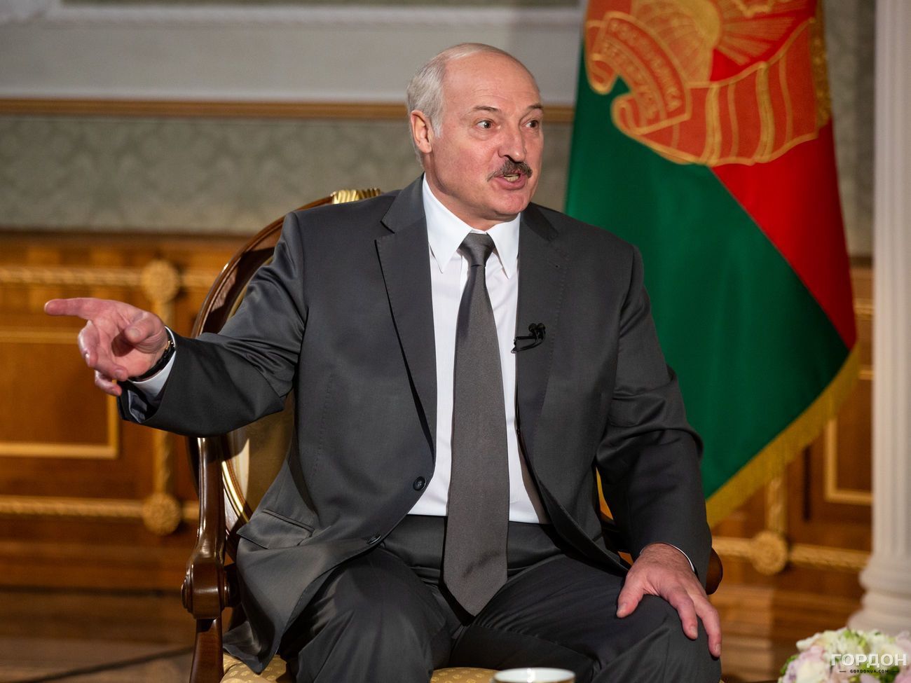 Лукашенко признал, что Беларусь могут вовлечь в гибридный конфликт