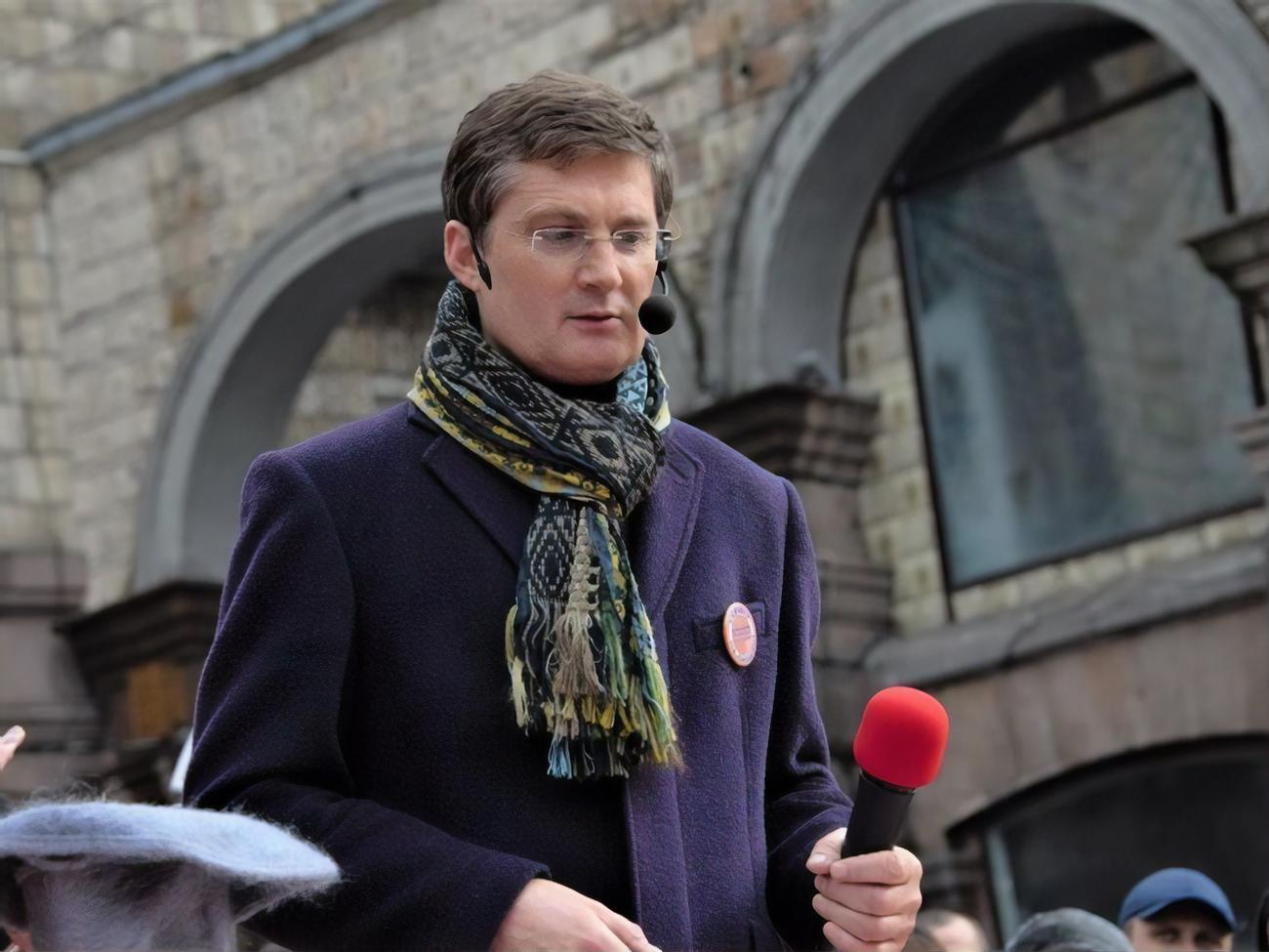 Кондратюк:&nbsp;Ты настолько переживаешь, что делает твоя певица, что если ты ни с кем не живешь &ndash; ты будешь жить с ней