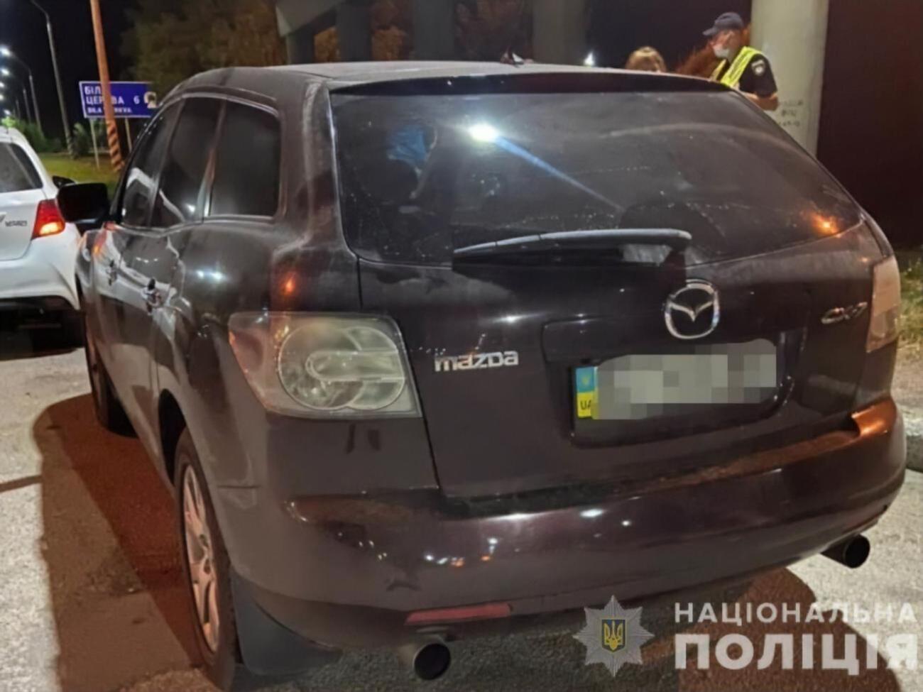 У поліції стверджують, що нападник "раптово" вибіг з автомобіля
