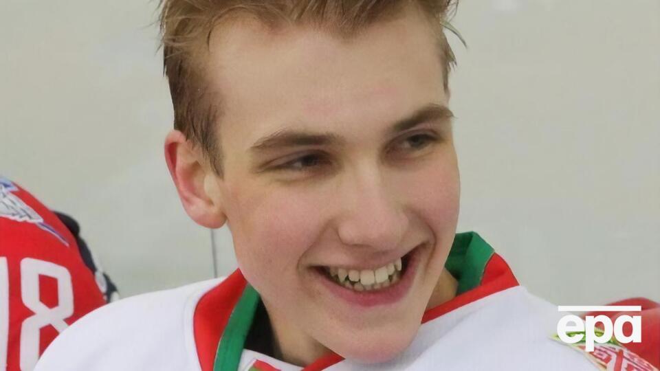 Николаю Лукашенко в конце августа исполнится 16 лет