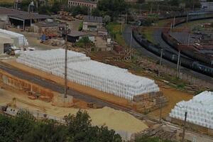 Склады с селитрой в порту Южного находятся недалеко от железной дороги