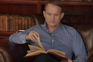 Медведчук відпочиває на окупованій території