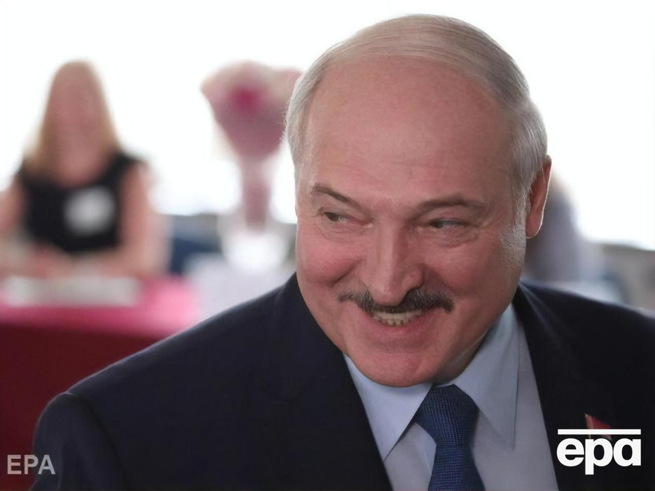 Лукашенко сказав, що домовився з Путіним з'ясувати ситуацію із затриманими росіянами