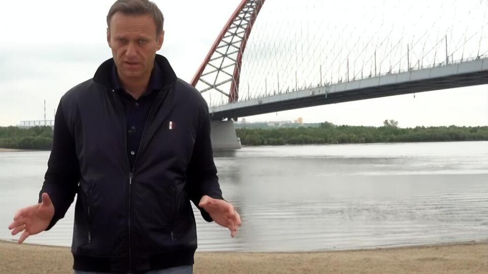 Після поїздки Сибіром Навального госпіталізували з підозрою на отруєння