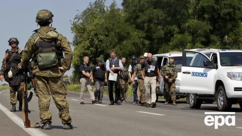 Транспортні засоби місії ОБСЄ повертаються назад на контрольовану територію