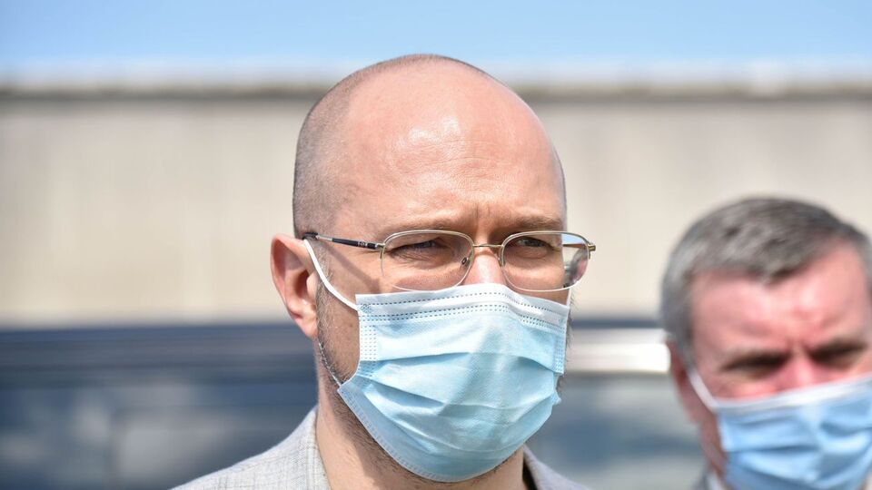 Шмигаль сказав, що у вересні і жовтні з коронавірусом буде напружений момент