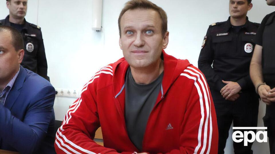 Навальний перебуває в берлінській клініці "Шаріте"