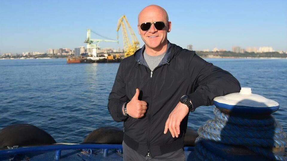 Геннадій Труханов назвав підйом танкера надскладною і "навіть нейрохірургічною операцією"