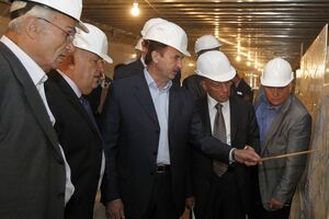 Попов (в центре): Киевское метро – это то, за что мне особенно больно