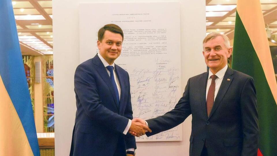 Разумков зустрівся зі своїм литовським колегою