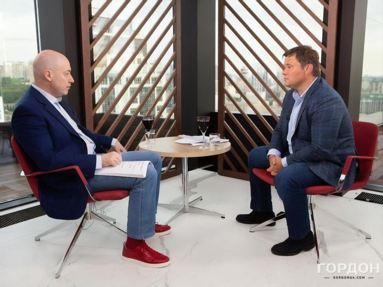 Богдан: Знаешь, сколько стоит один билборд? 500 долларов в неделю