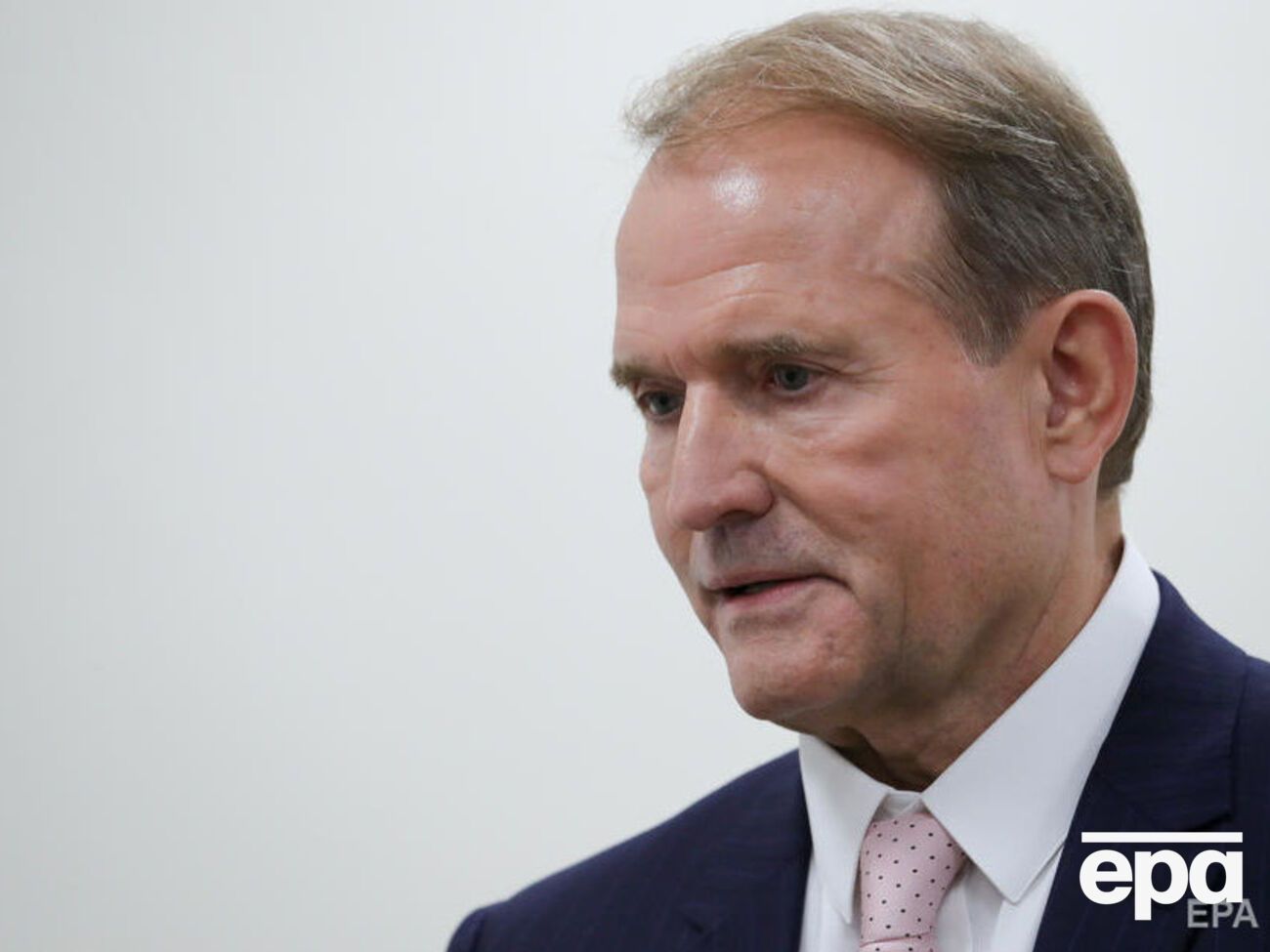 СМИ: Медведчук ездил в Крым не один