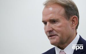 СМИ: Медведчук ездил в Крым не один