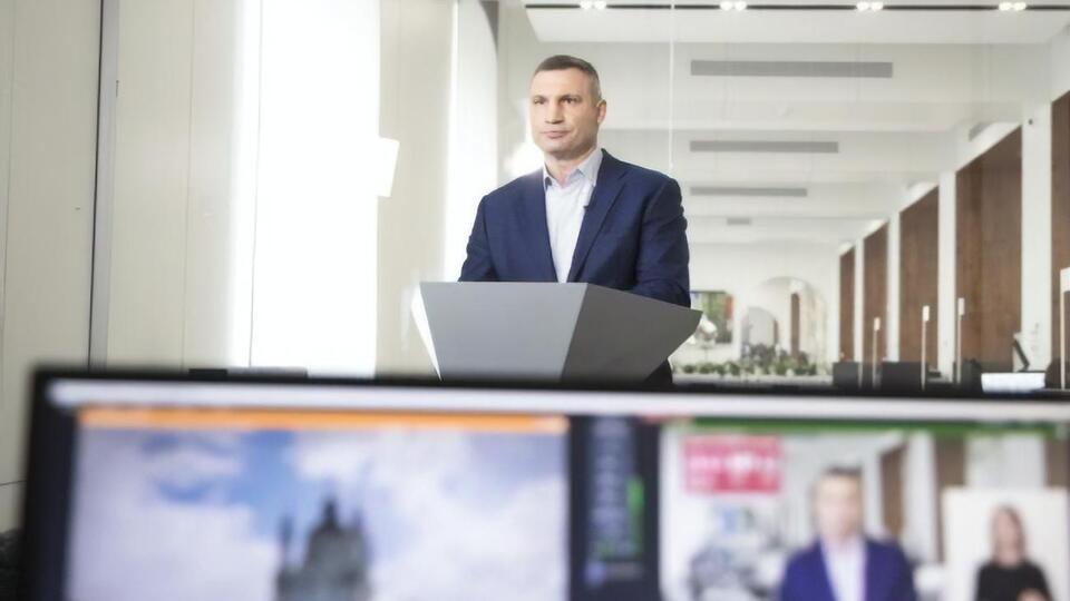 Кличко: Оскільки вірус у місті поширюється, до роботи шкіл і садочків буде наша особлива увага