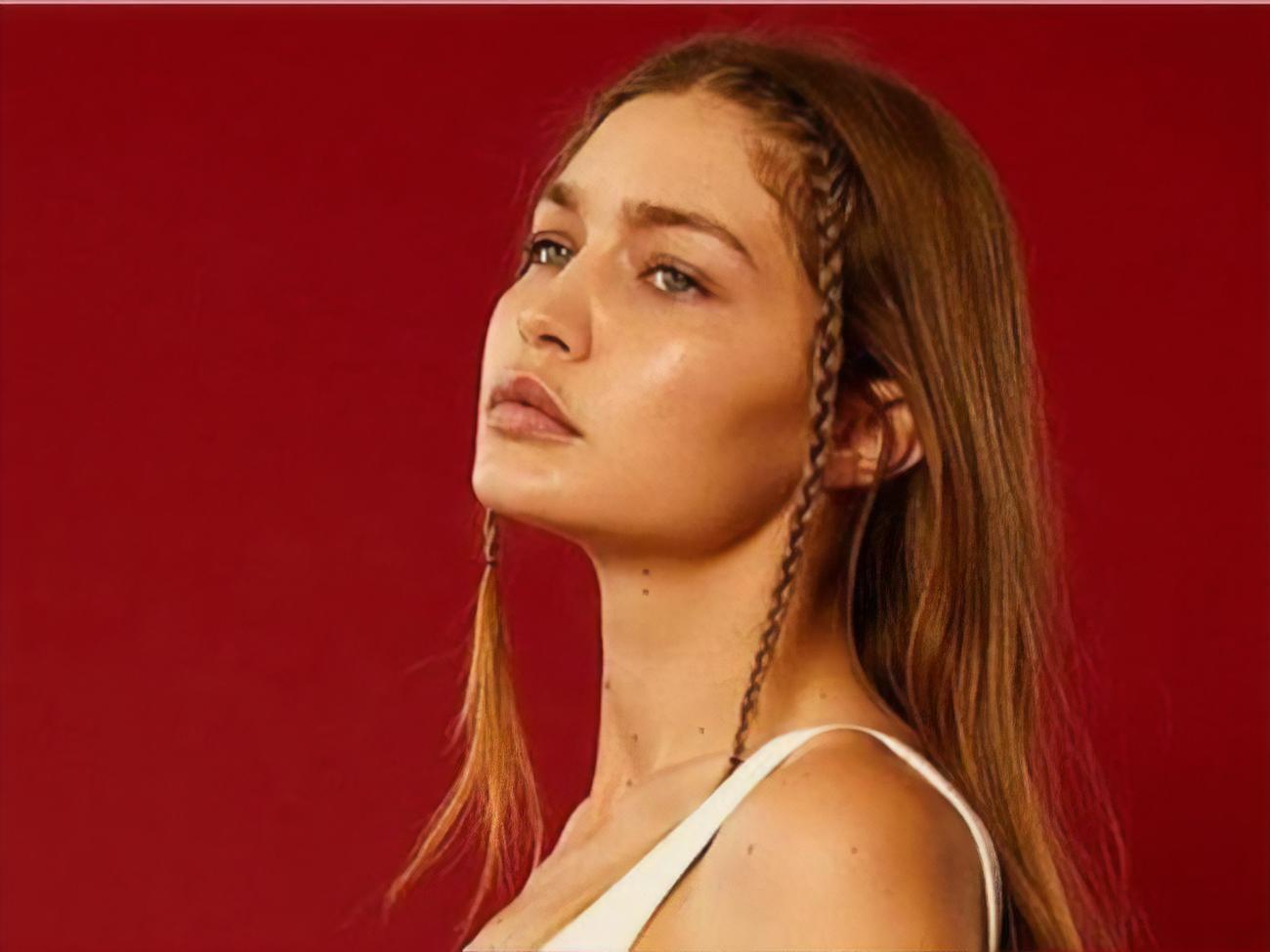 Джиджи Хадид показала архивные кадры