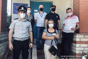 Обычно процедура оформления паспорта занимает около двух недель, в полиции сократили этот срок