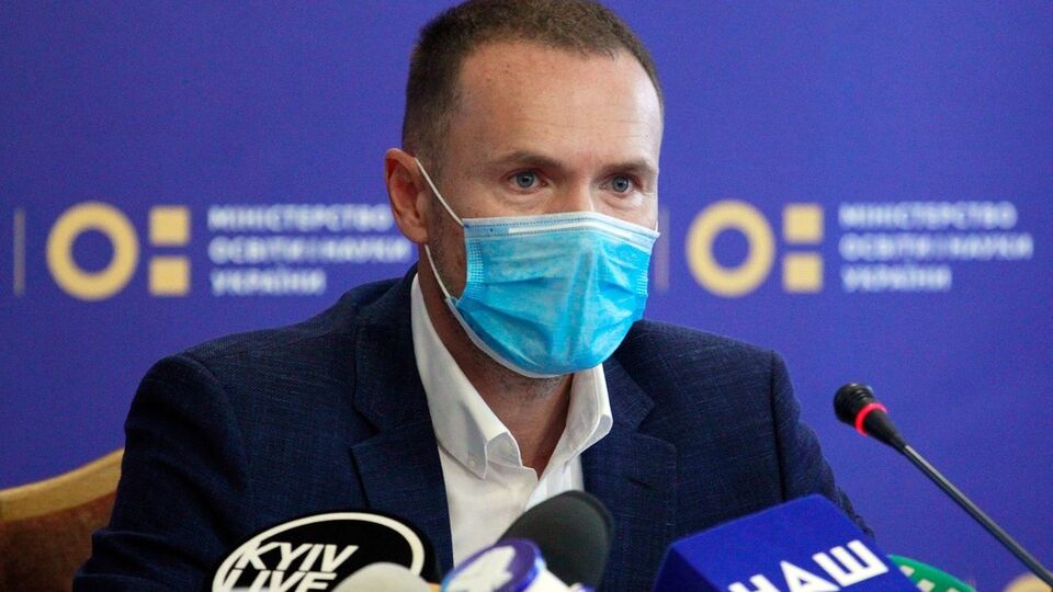 Шкарлет заявив, що процес з'ясування, чи є плагіат у його наукових роботах, "став настільки заполітизованим, що годі й розраховувати на чесний висновок"