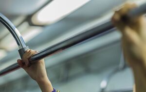 Сейчас станции открыты для пассажиров и работают в обычном режиме