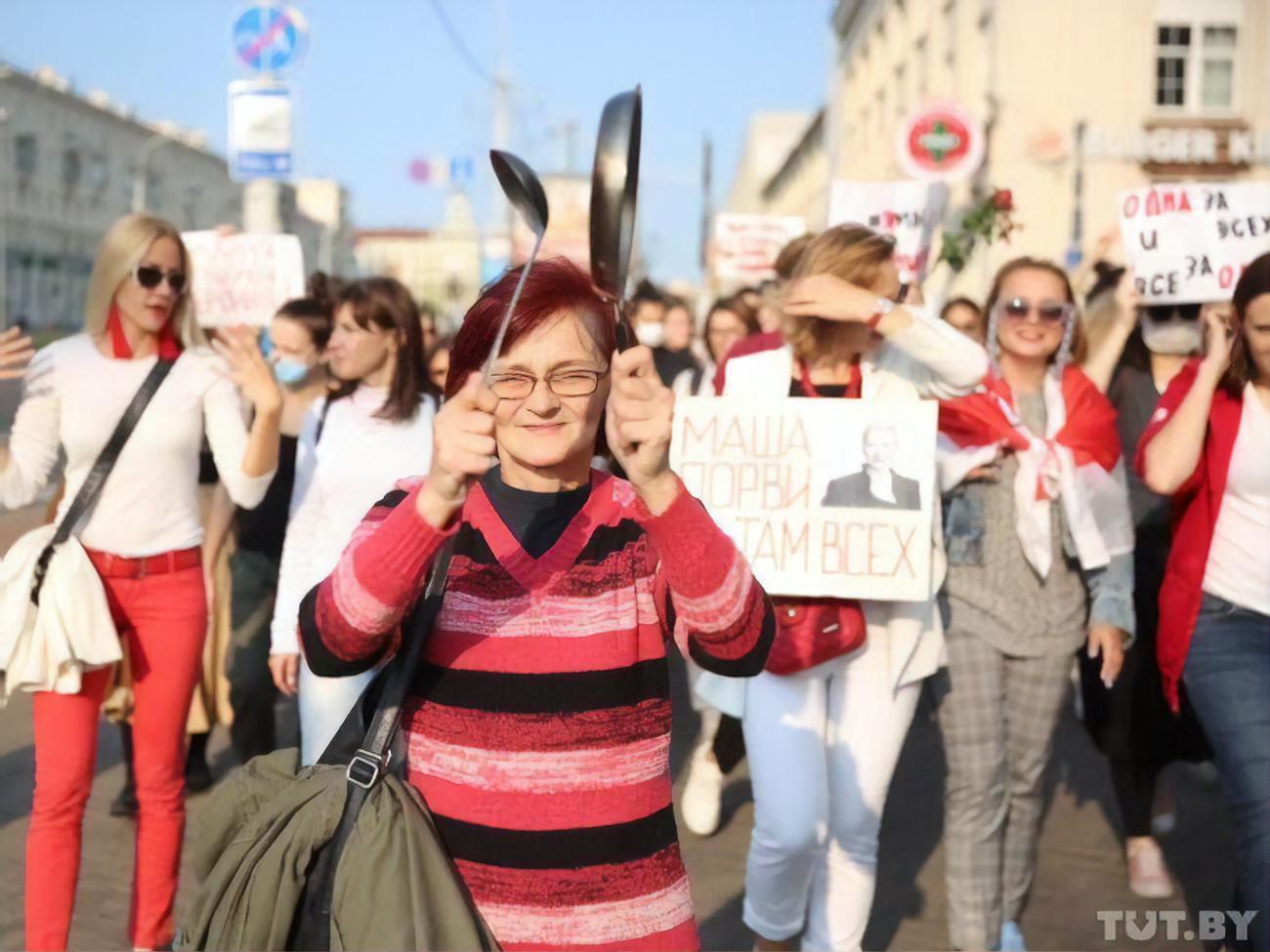 Жіночий марш у Мінську відбувся із жорстким затриманням демонстрантів. Фоторепортаж