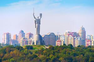 Упродовж доби від COVID-19 померло троє жителів столиці
