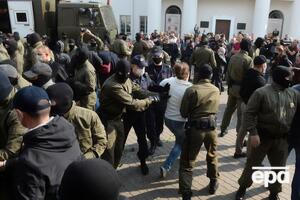 В одном только Минске накануне задержали 99 человек