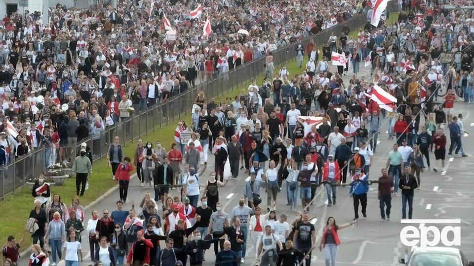 Протести в Білорусі тривають понад місяць