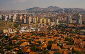 Жители Анкары столкнулись с редким природным явлением