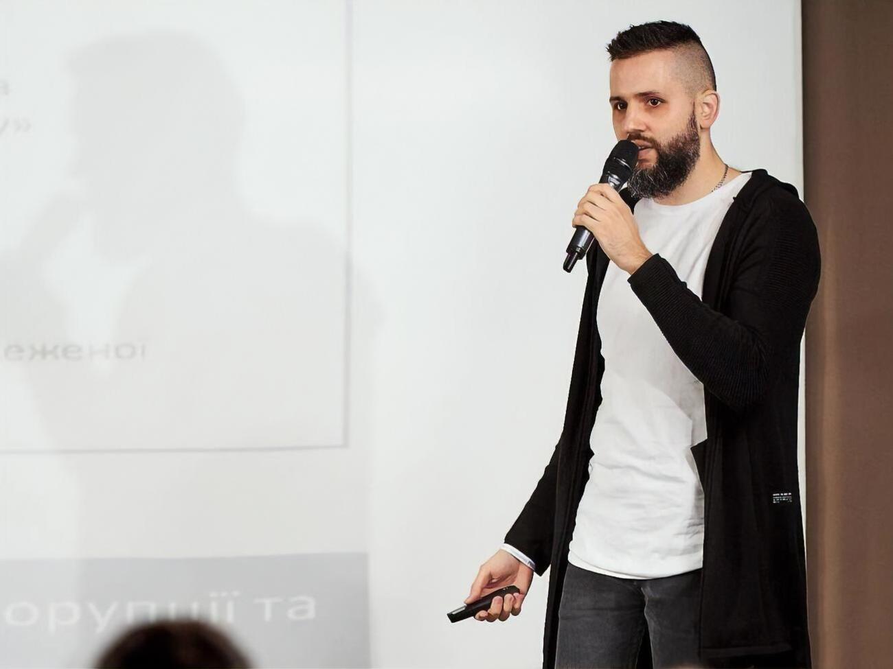 24 марта Нефьодов был уволен с поста главы Государственной таможенной службы Украины