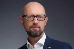 Яценюк вважає, що внесення змін до постанови про місцеві вибори під російським тиском категорично неприйнятне
