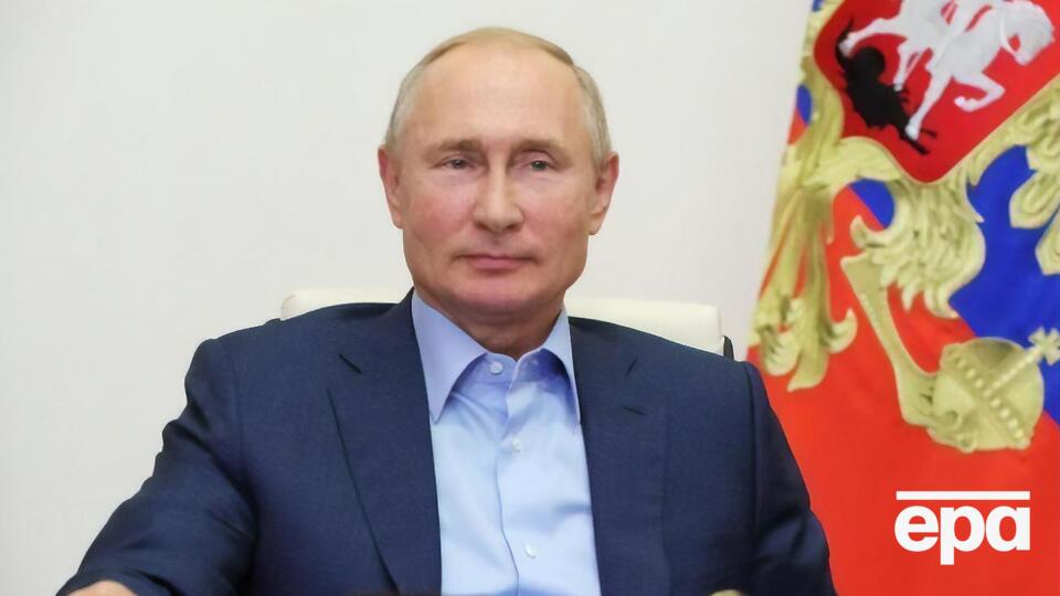 Путін обговорив із Макроном отруєння Навального