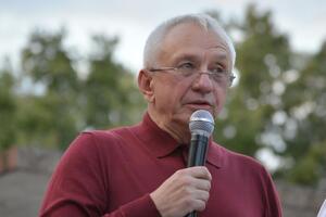 Кучеренко: Попов был главой КГГА, но он так и не стал городским головой