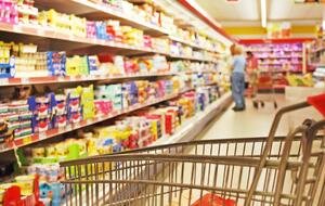 Каждый третий россиянин страдает избыточным весом из-за некачественного питания, заявил Кобяков