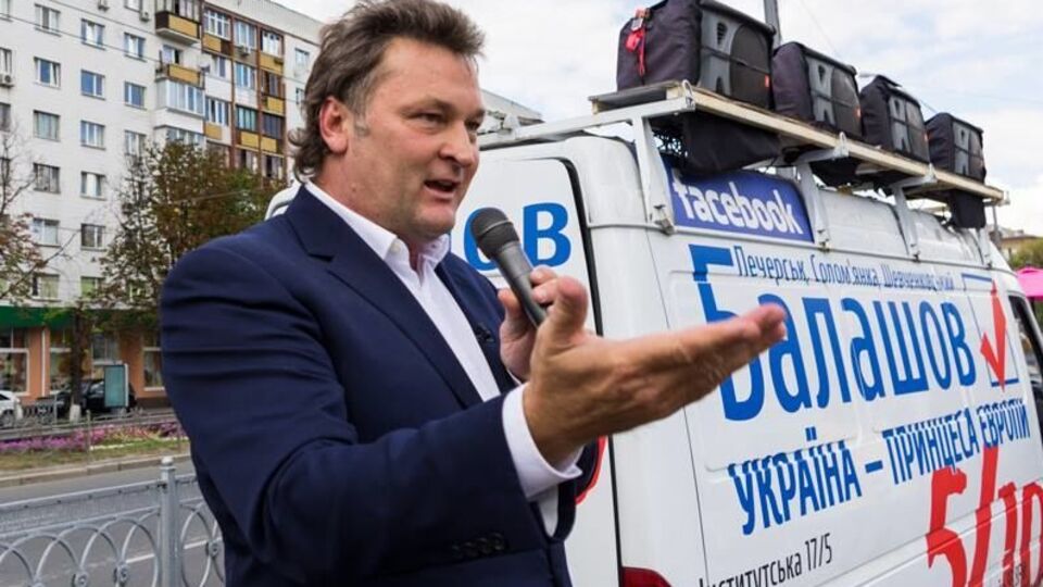 Балашов (на фото) назвал модератора форума дураком и заявил, что он должен задавать вопросы и слушать