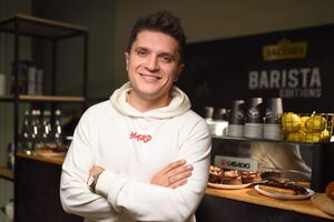 Анатолий Анатолич: Для американцев пандемия не так проходит, как для украинцев, учитывая, что мы живем в статусе воюющей страны последние пять лет. У нас проблема на проблеме. Но хочется, чтобы это все закончилось наконец-то