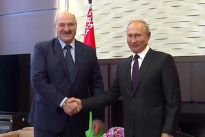 Це була перша зустріч Путіна і Лукашенка після президентських виборів 9 серпня і початку масових протестів у Білорусі. Заради неї білоруський лідер прибув до Сочі в резиденцію "Бочарів Струмок"