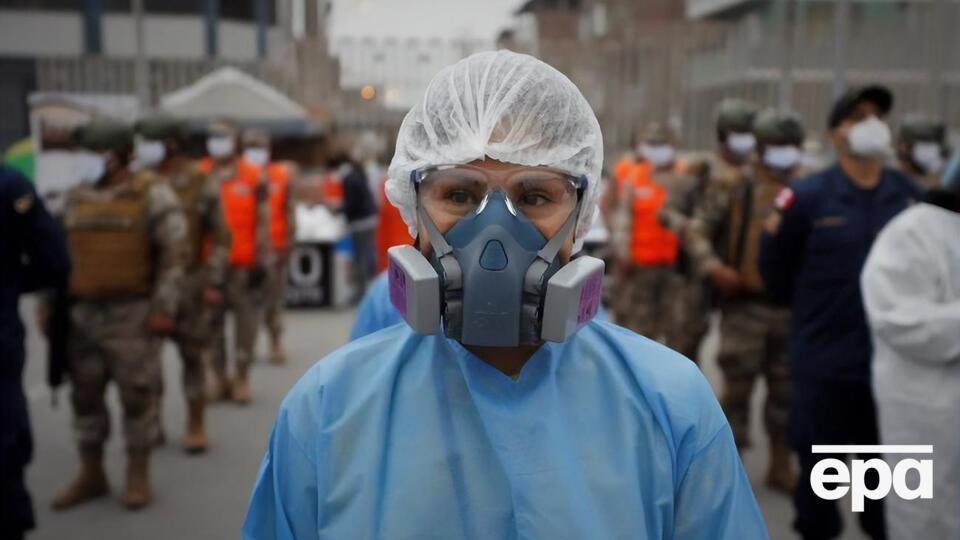 Жертвами COVID-19 стали 933 542 людини