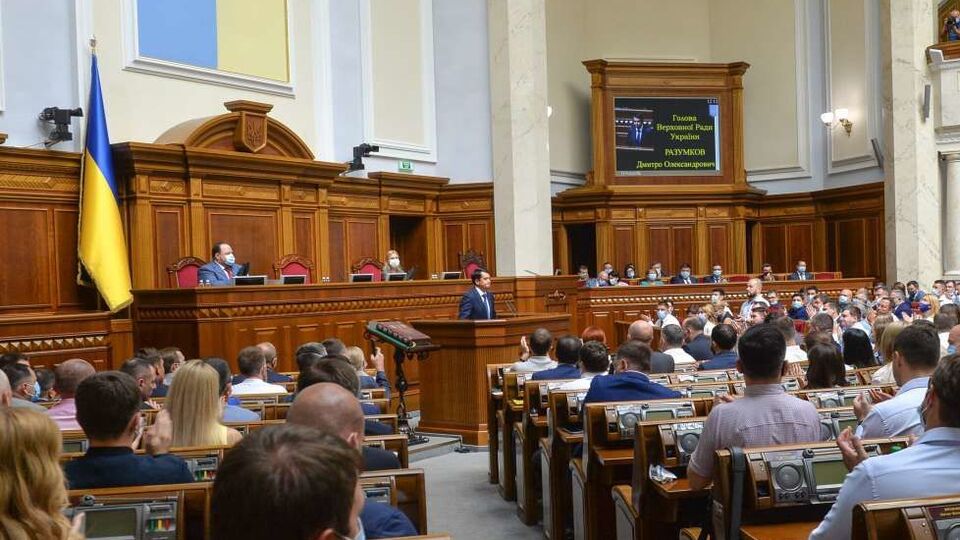 На повторное первое чтение законопроект направили 235-ю голосами