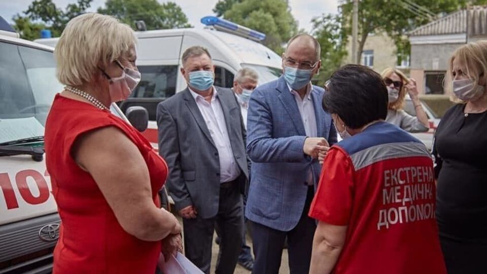 Степанов (в центре): Когда мы говорим о повышении тарифа на предоставление экстренной медпомощи, то надо установить соответствующие индикаторы качества