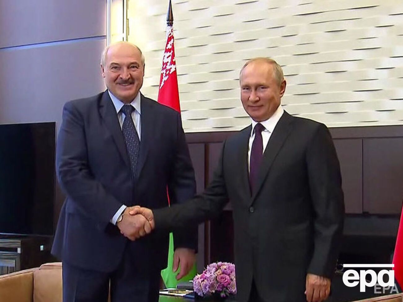 Лукашенко:&nbsp;Последние события показывают, что надо смелее защищать интересы и белорусов, и россиян