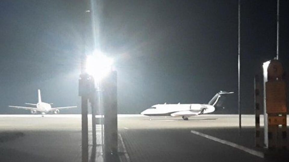 Самолет Bombardier Challenger 604 вылетел из Харькова в 21.54