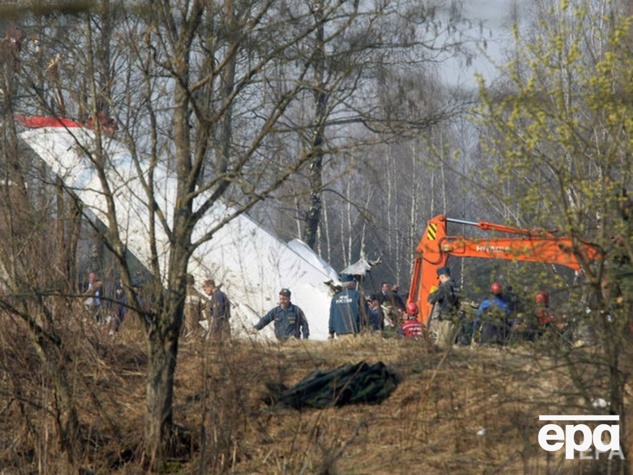 Самолет Ту-154, в котором находились президент Польши Лех Качиньский с супругой и 86 членами правительственной делегации, разбился под Смоленском 10 апреля 2010 года