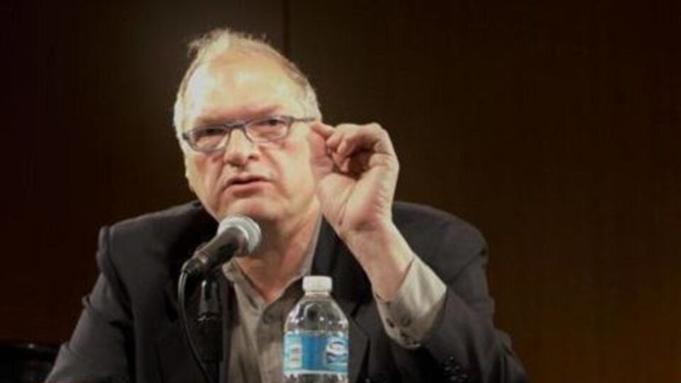 Felshtinsky: So, when you need to catch a suspected spy, all you need to do is to ask him (or her) a question: what does he (or she) think about these events.