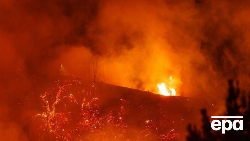 Густий дим від лісових пожеж у США можна виявити на відстані більше ніж 8 тис. км від них – у Європі