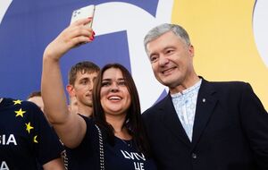Порошенко заявив, що в Європарламенті заговорили про загрозу скасування безвізу для України